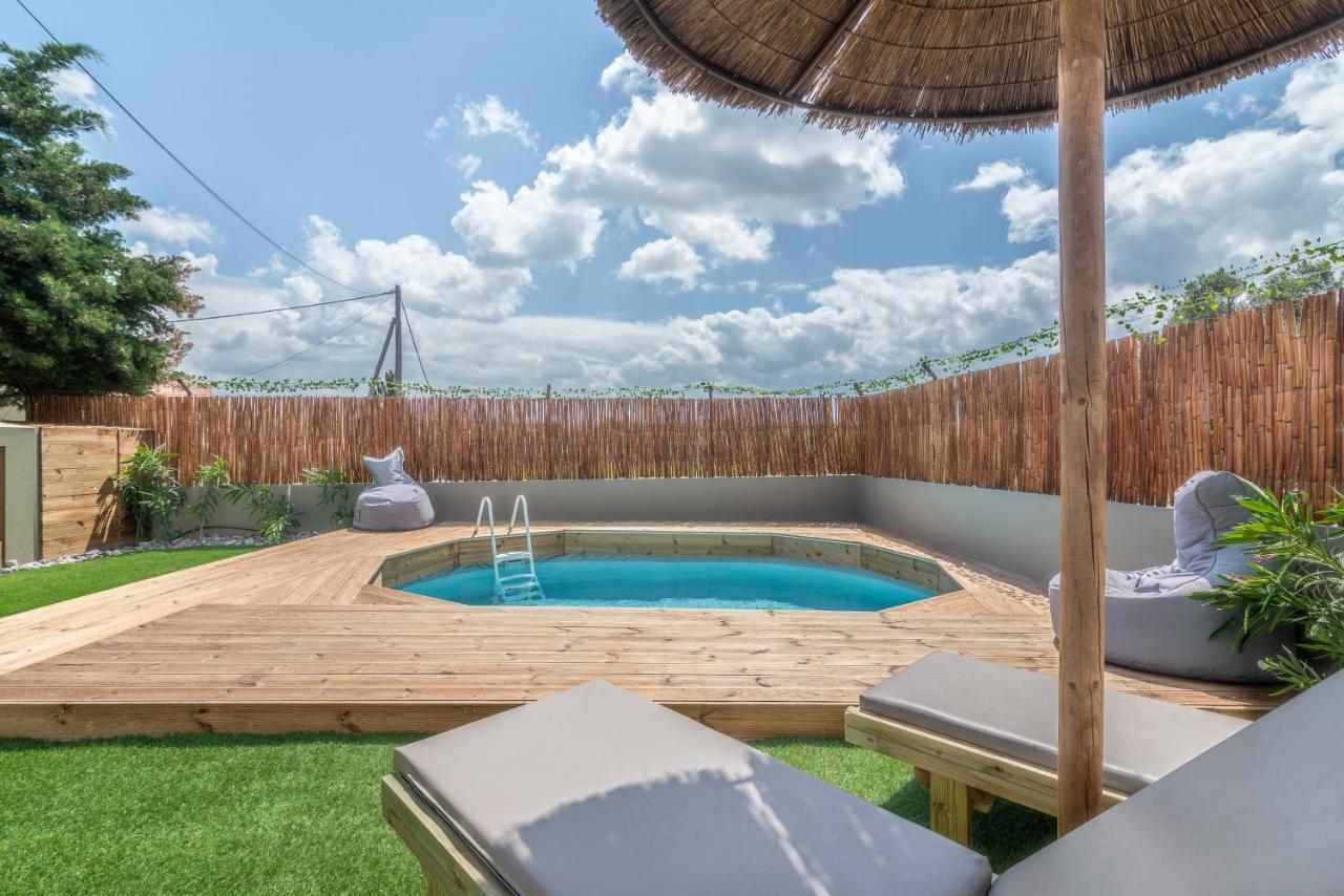 Modern House With Pool Near Beach Gazi 外观 照片